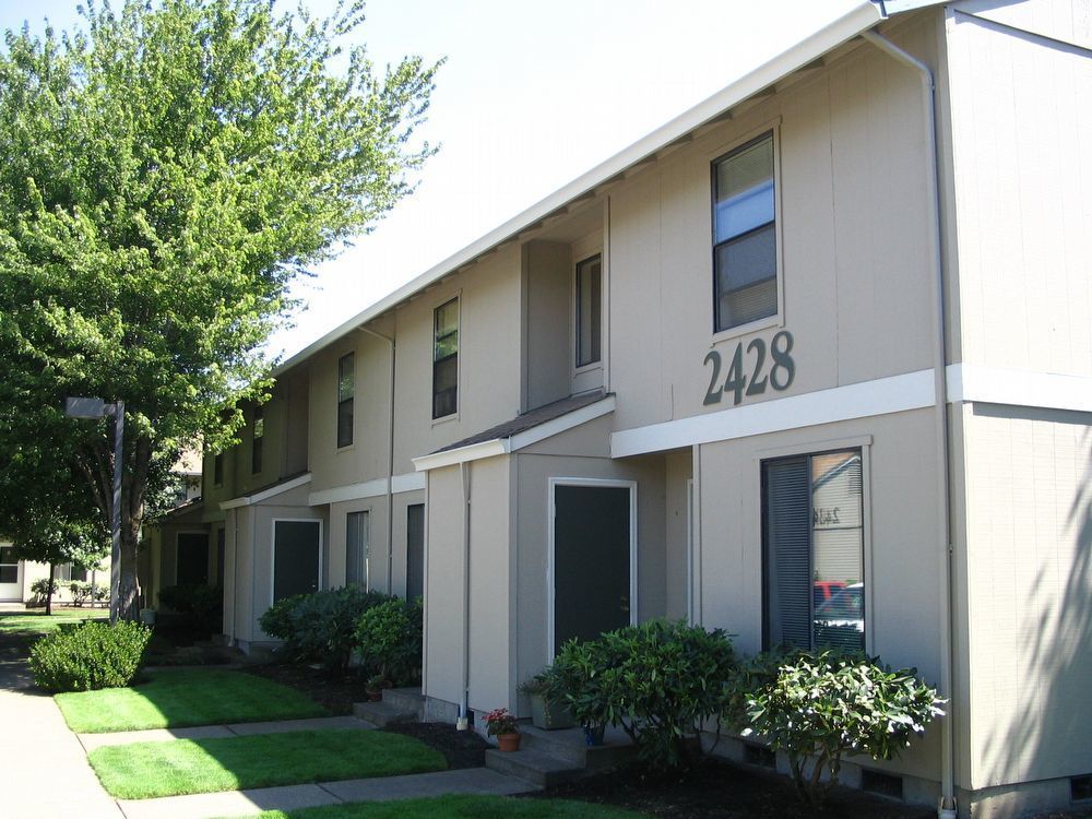 capital-manor Image 1