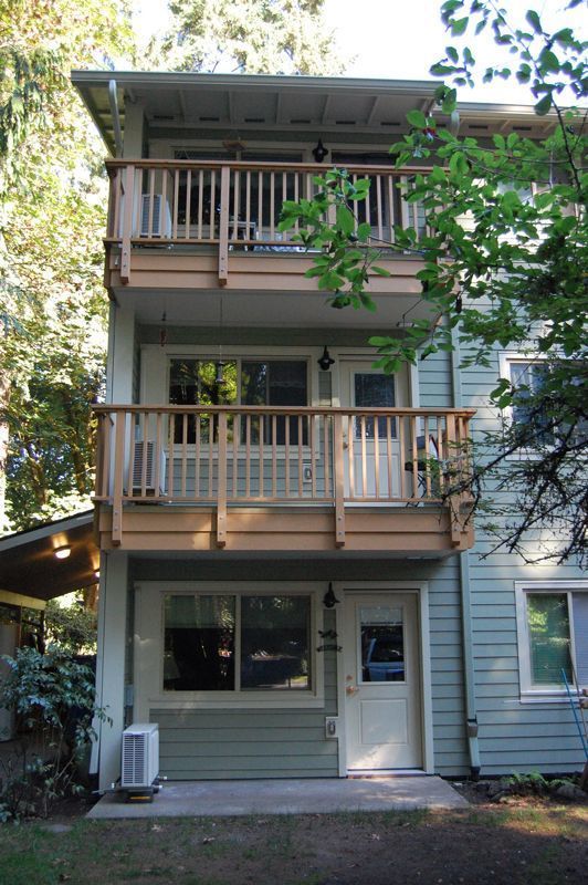 hollyfield-village Image 1