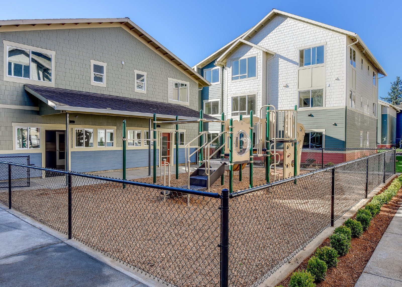 vine-maple-apartments Image 2