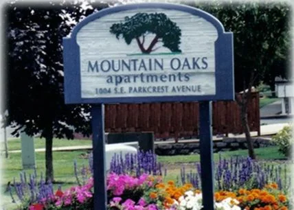 Mountain Oaks