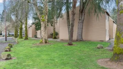 Tulip Crest Apartments