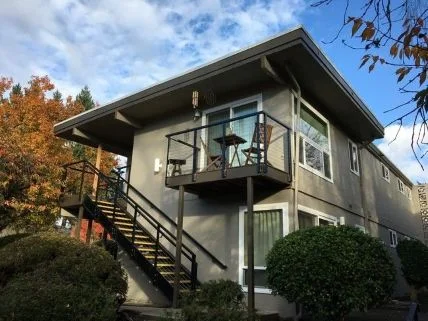 Waverly Surf Apartments